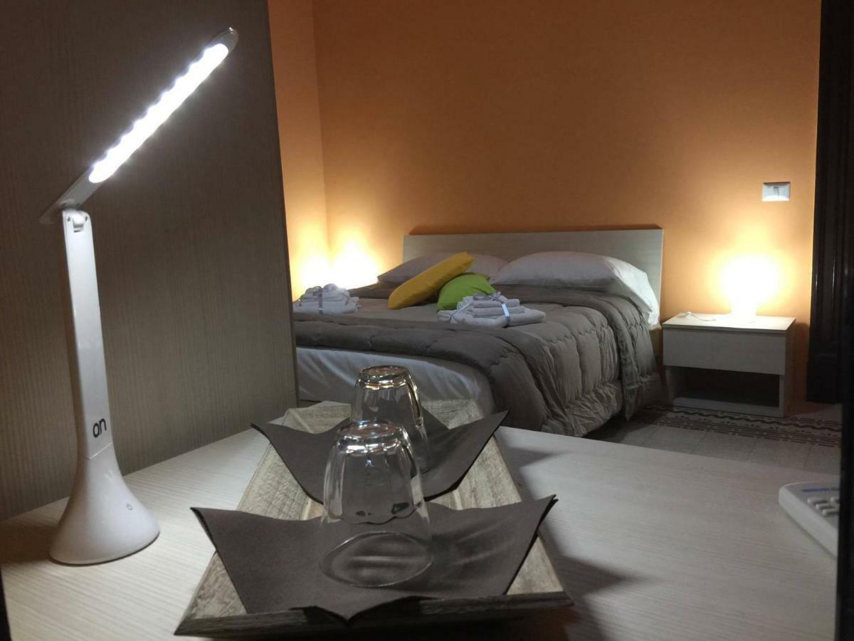 팔레르모 보헤메 비앤비 알 센트로 B&B 외부 사진